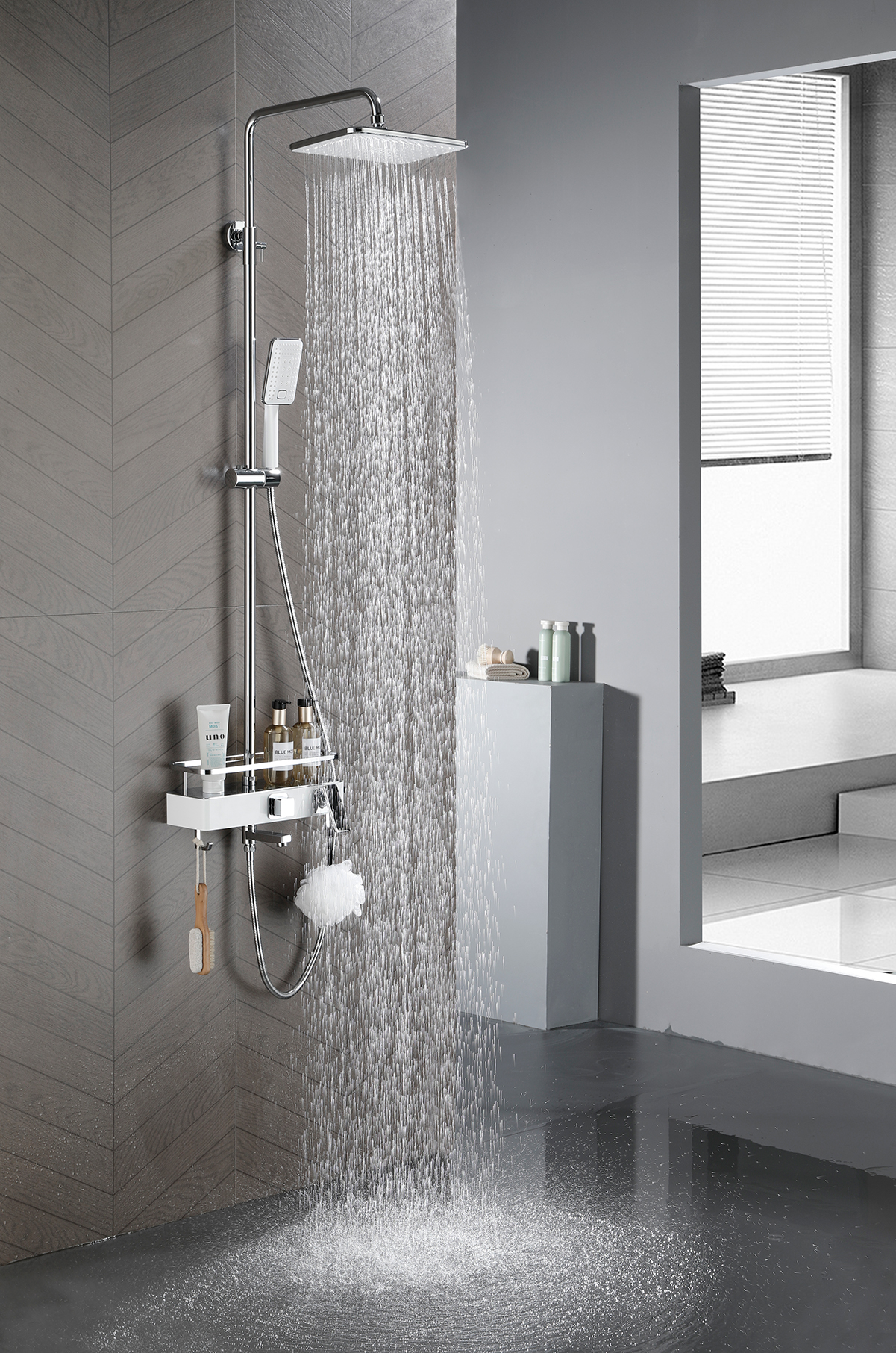 Смеситель Lemark Tropic LM7013C для ванны и душа с регулируемой высотой штанги и верхней душевой лейкой "Тропический дождь"