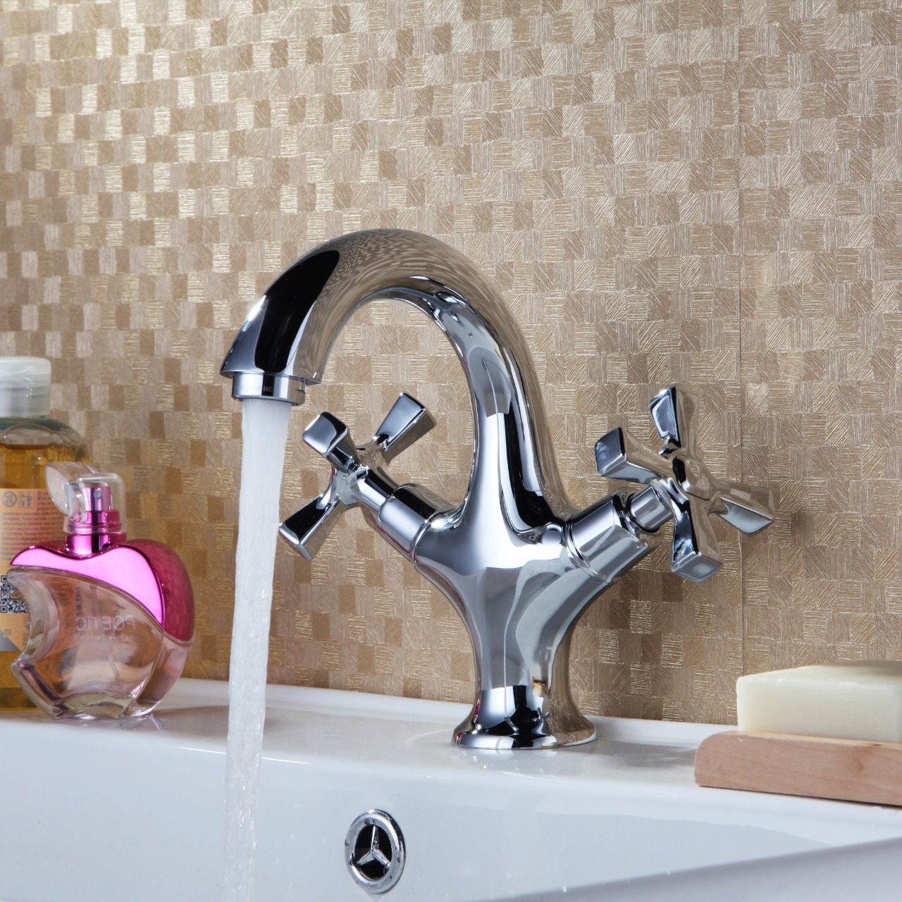 Смеситель Lemark Benefit LM2506C для раковины