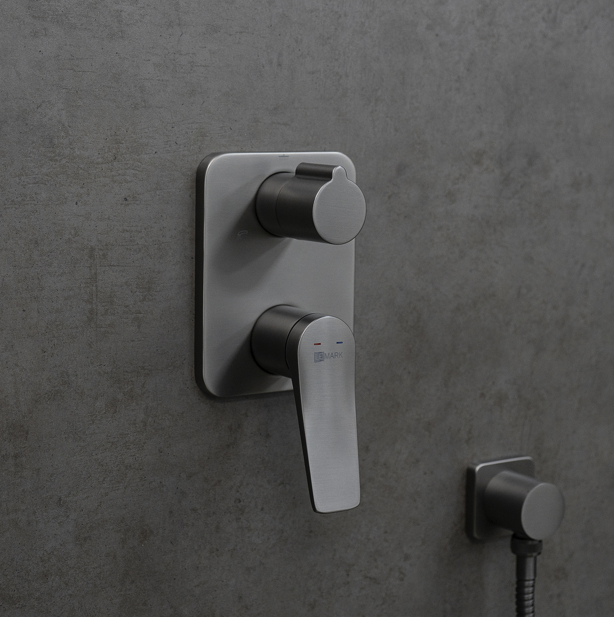 Смеситель Lemark Bronx LM3722GM для ванны и душа, встраиваемый